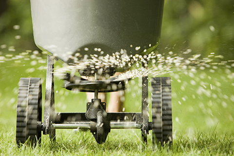New York approves ban on fertilizer